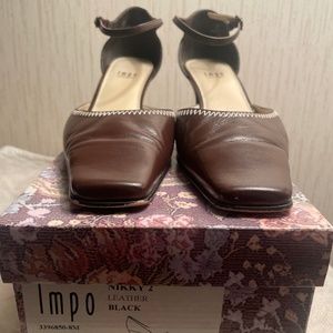 Impo Neat KidSkin Expresso faux Leather pumps 8 M